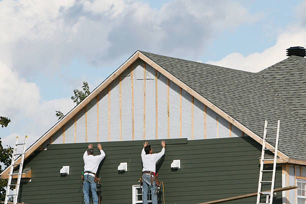 Professional Siding Replacement technician working in Mayodan, NC